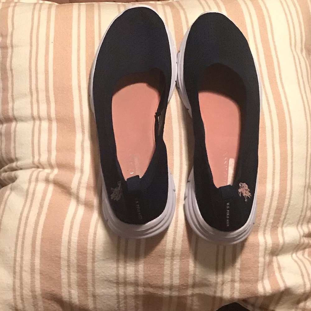 Shoes Shoes